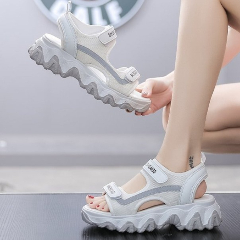 Sandálias Esportivas Femininas - Velcro Strap Sandal avaliação e preço