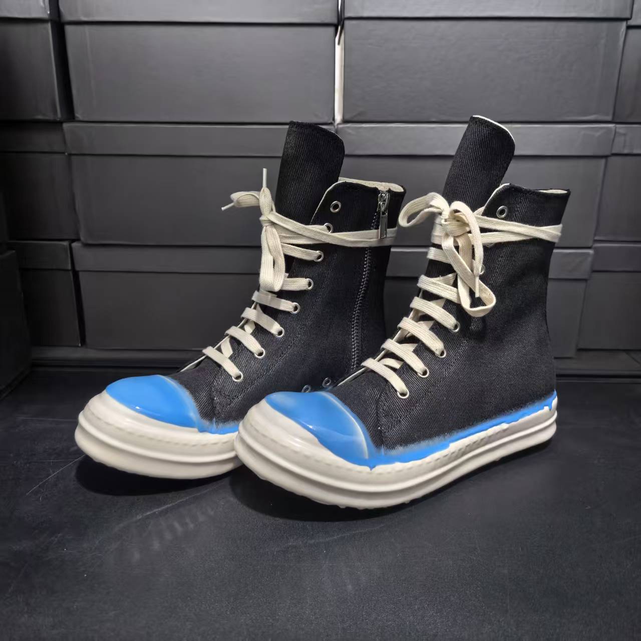 Botas de Cano Alto com Design  - Canvas Sneaker High avaliação e preço
